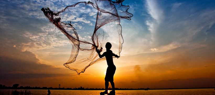 Throwing fishing net